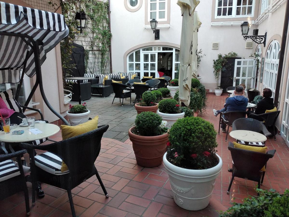 Hotel Livadic Samobor Ngoại thất bức ảnh