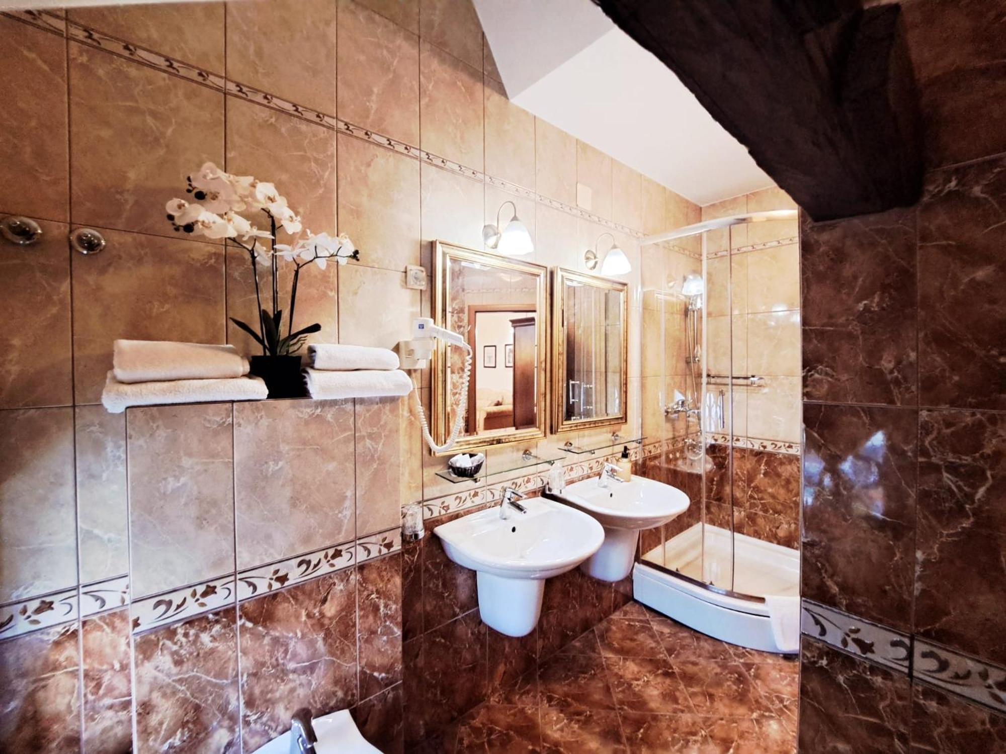 Hotel Livadic Samobor Ngoại thất bức ảnh
