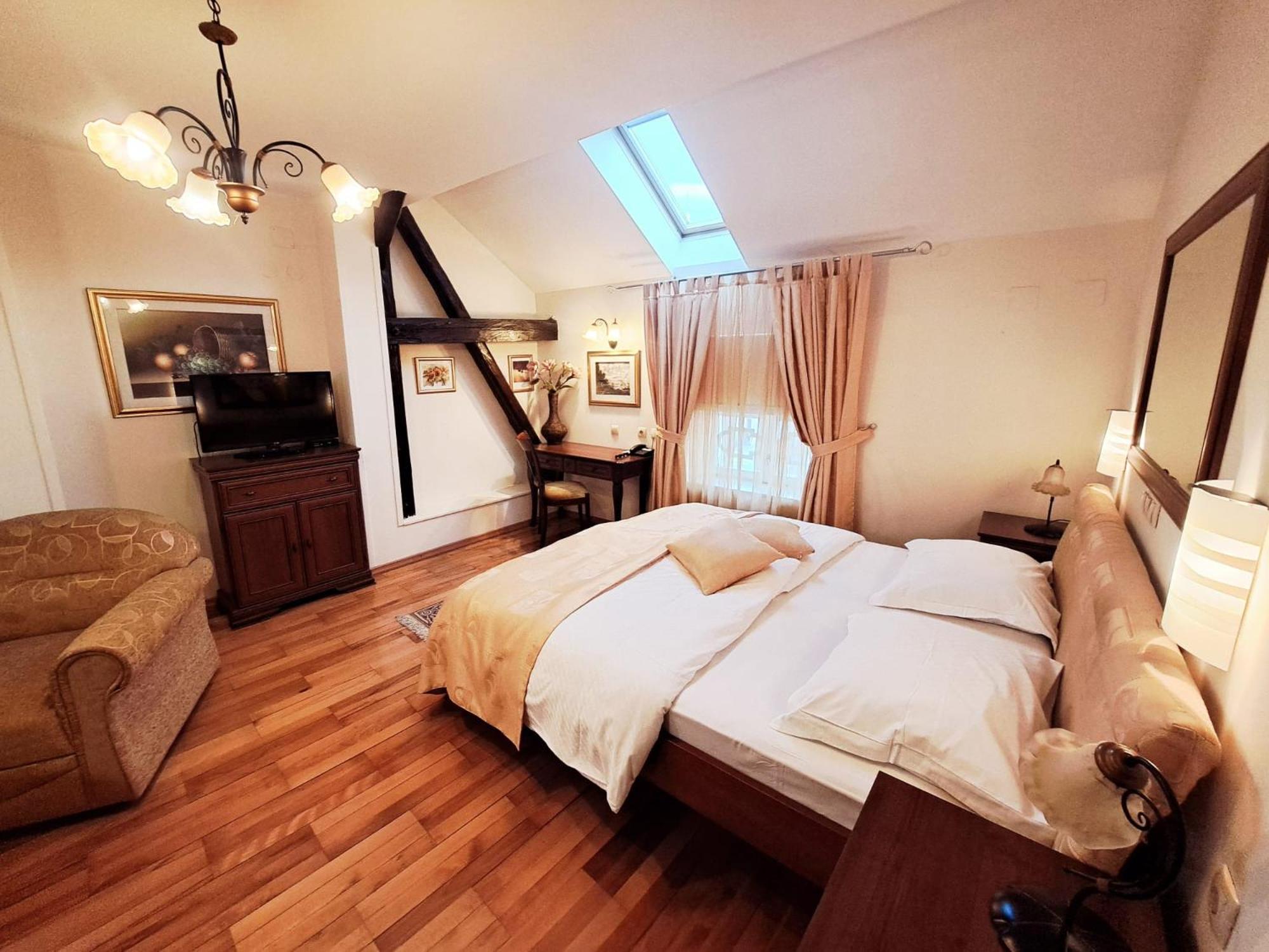 Hotel Livadic Samobor Ngoại thất bức ảnh