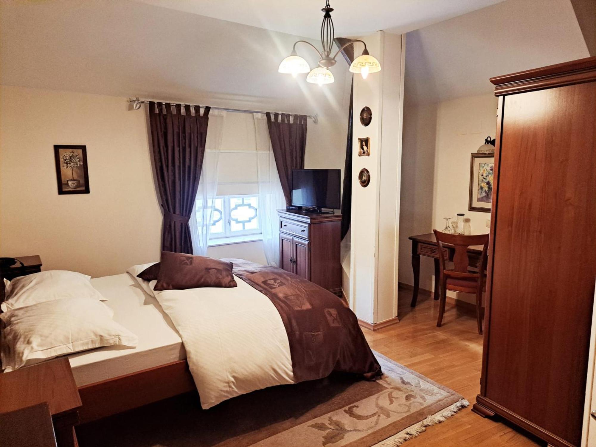 Hotel Livadic Samobor Ngoại thất bức ảnh